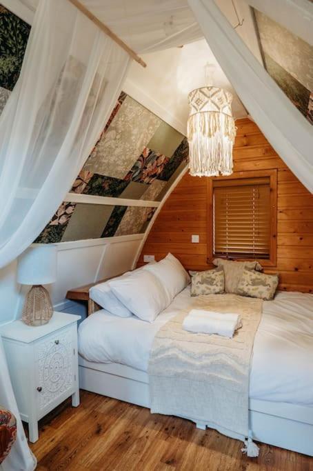 Robin Nest - Cosy Shepherd'S Hut Hideaway Callington Exterior foto